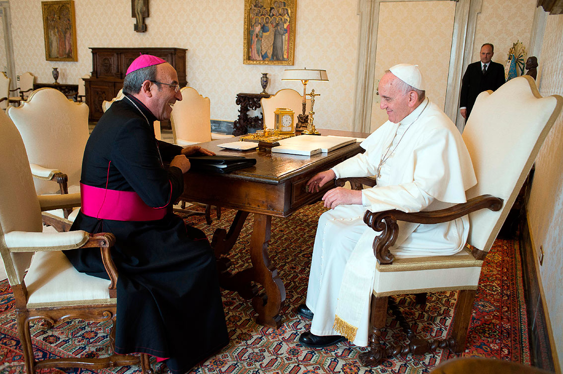 2015-04-28 papa bispo