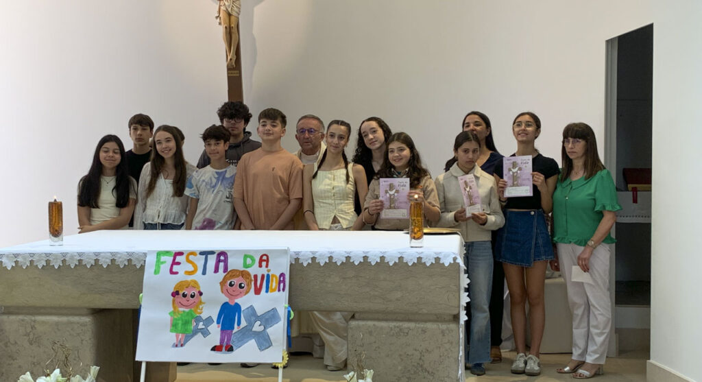 Esta imagem não tem texto alternativo. O nome do ficheiro é: Festa-da-Vida-na-Golpilheira-2025.jpg