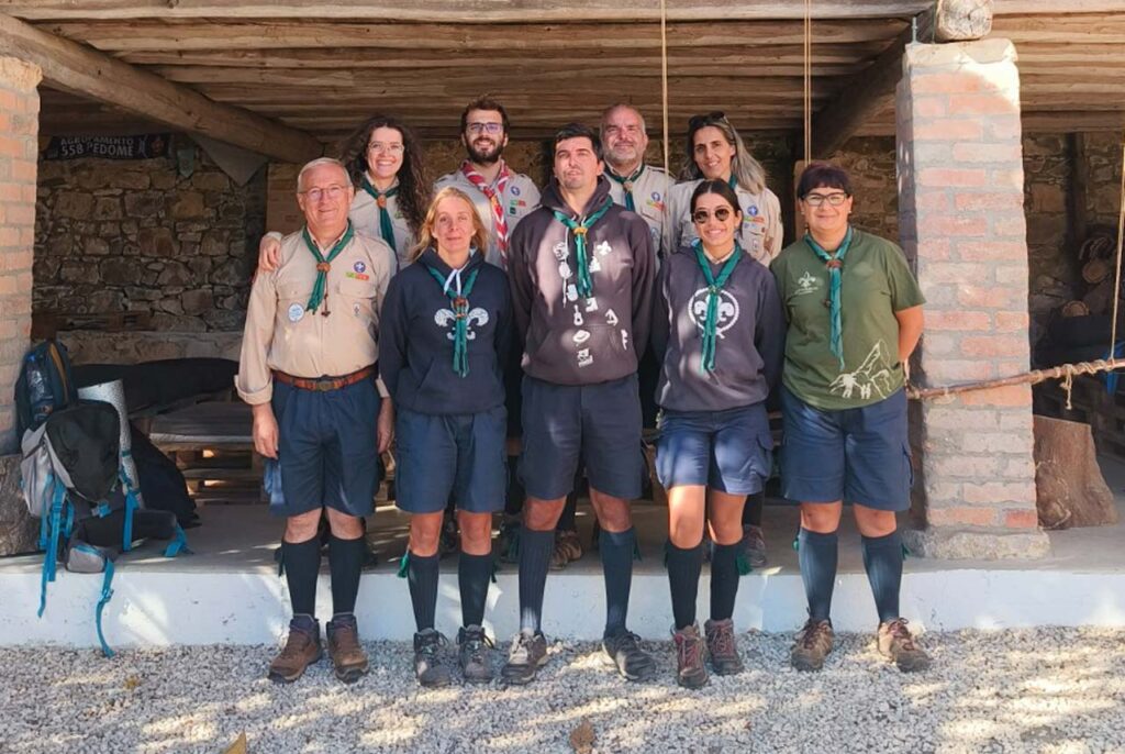 Esta imagem não tem texto alternativo. O nome do ficheiro é: Chefes-do-Agrupamento-877-ja-preparam-o-novo-ano-escutista.jpg