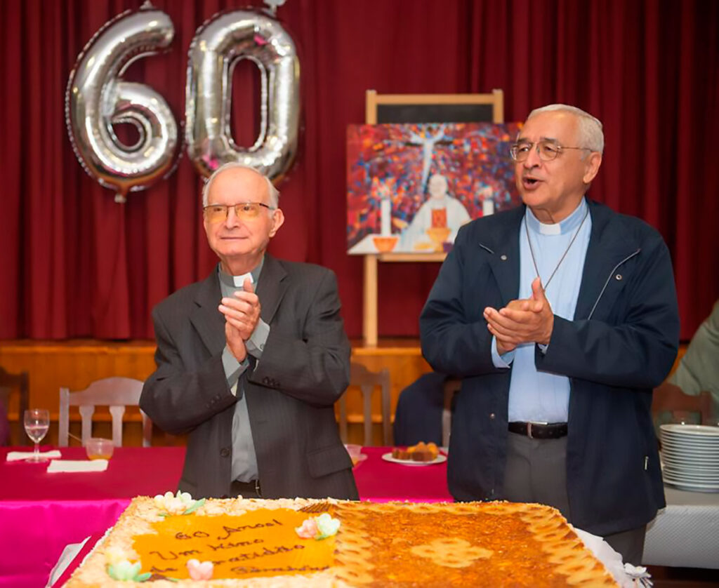 Esta imagem não tem texto alternativo. O nome do ficheiro é: Unidade-Pastoral-de-Leiria-comemorou-os-60-anos-de-sacerdocio-do-Padre-Augusto-Goncalves.jpg