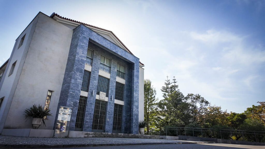 Esta imagem não tem texto alternativo. O nome do ficheiro é: Seminario-de-Leiria.jpg