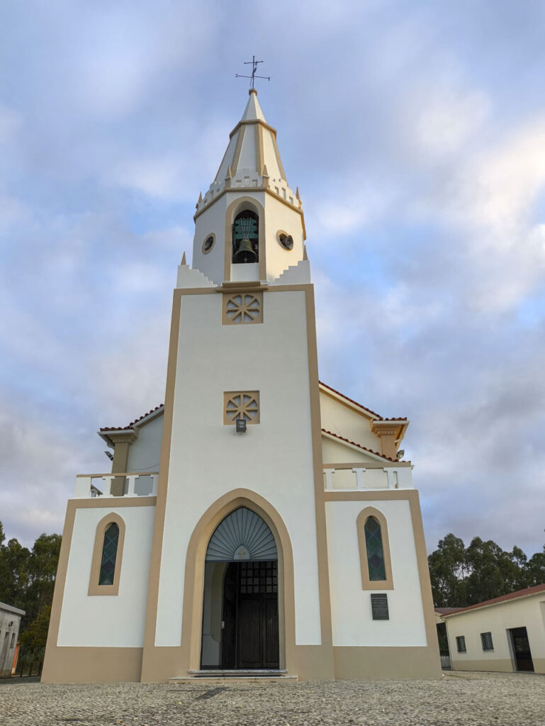 Esta imagem não tem texto alternativo. O nome do ficheiro é: Capela-do-Estreito-celebra-75-anos-de-historia-e-fe.jpg