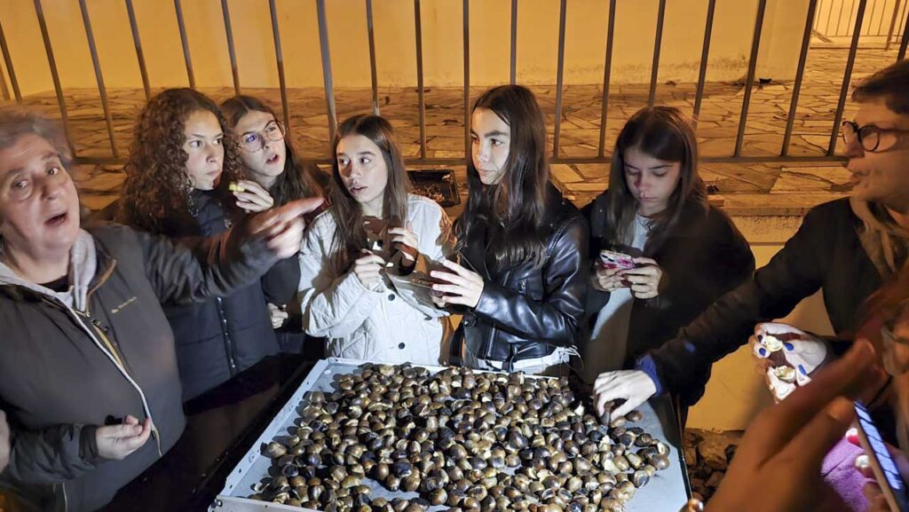 Esta imagem não tem texto alternativo. O nome do ficheiro é: Jovens-da-Unidade-Pastoral-2-preparam-se-para-o-crisma-em-encontro-especial-2.jpg