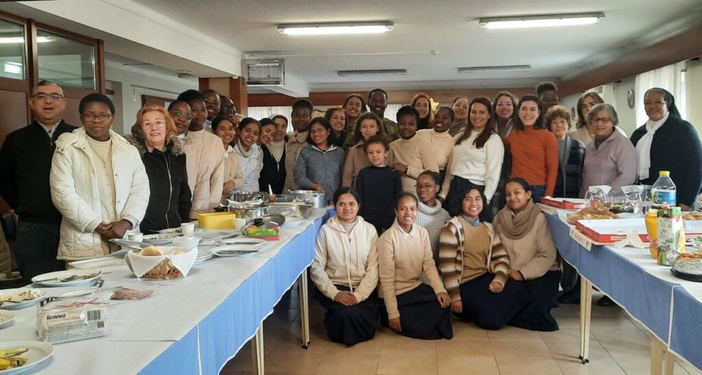 Esta imagem não tem texto alternativo. O nome do ficheiro é: Concluido-o-percurso-de-formacao-inicial-Ser-Catequista-de-forma-intensiva.jpg