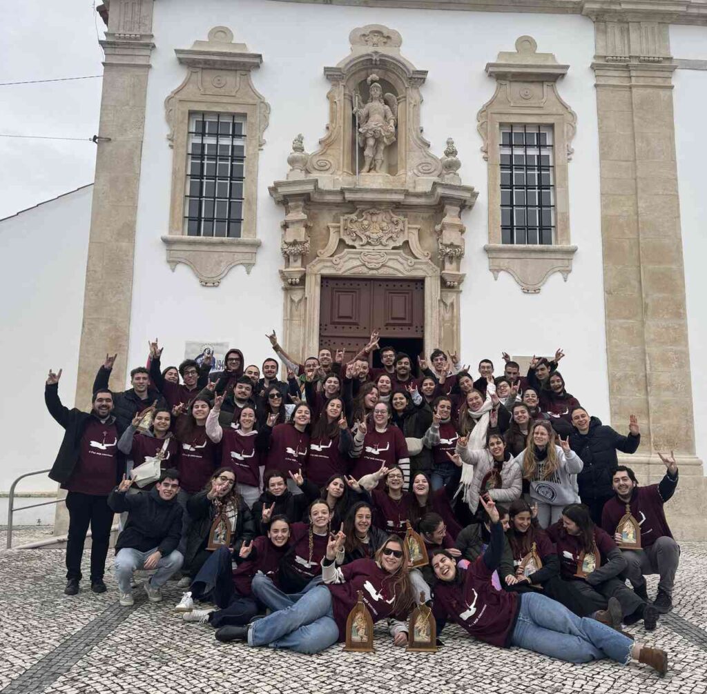 Esta imagem não tem texto alternativo. O nome do ficheiro é: Missao-Pais-visita-paroquia-do-Juncal-pela-primeira-vez.jpg