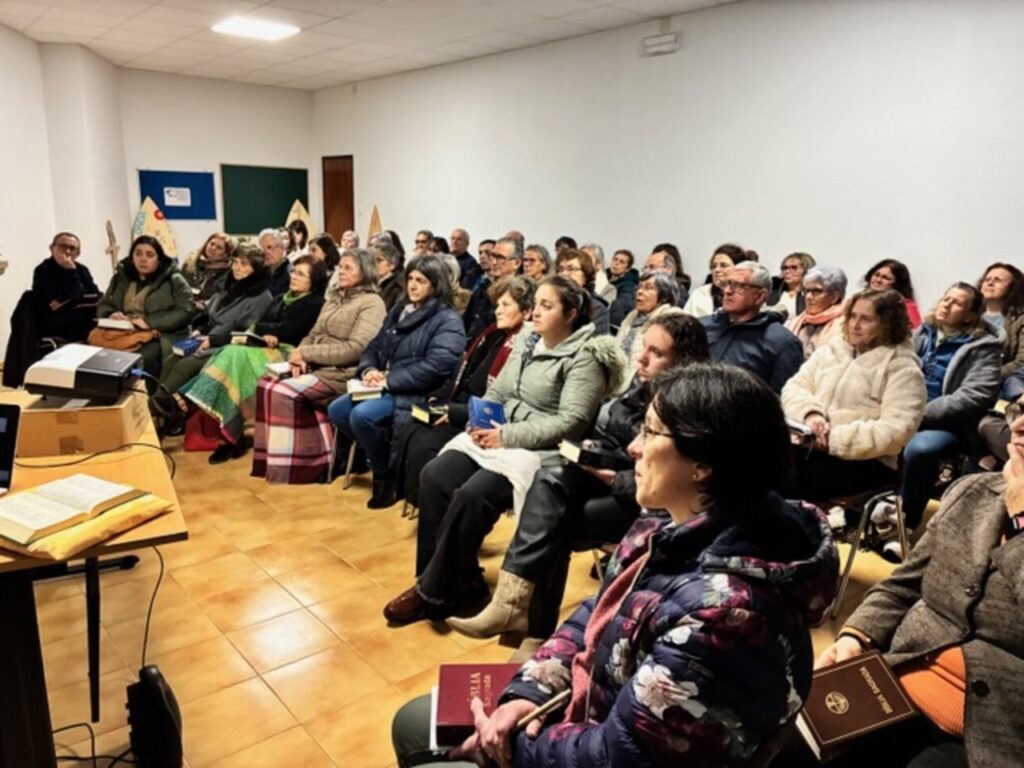 Esta imagem não tem texto alternativo. O nome do ficheiro é: Unidade-Pastoral-Ourem-conclui-formacao-biblica.jpg