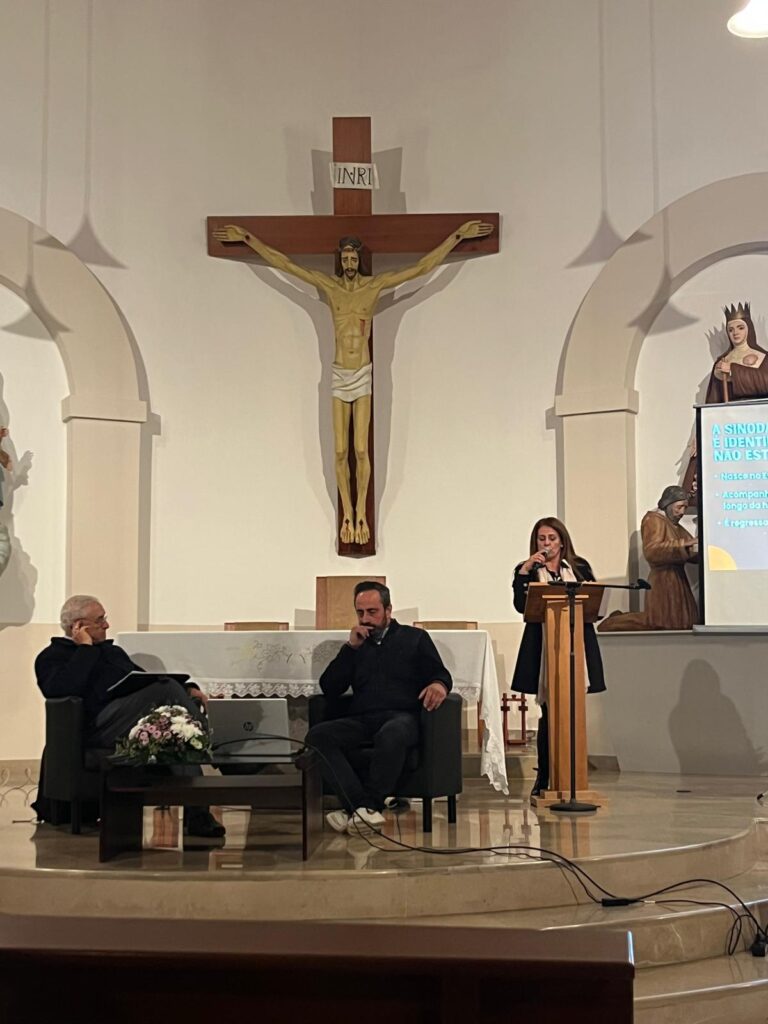 Esta imagem não tem texto alternativo. O nome do ficheiro é: Bispo-D.-Jose-Ornelas-preside-a-assembleia-da-Unidade-Pastoral-em-Leiria.jpeg