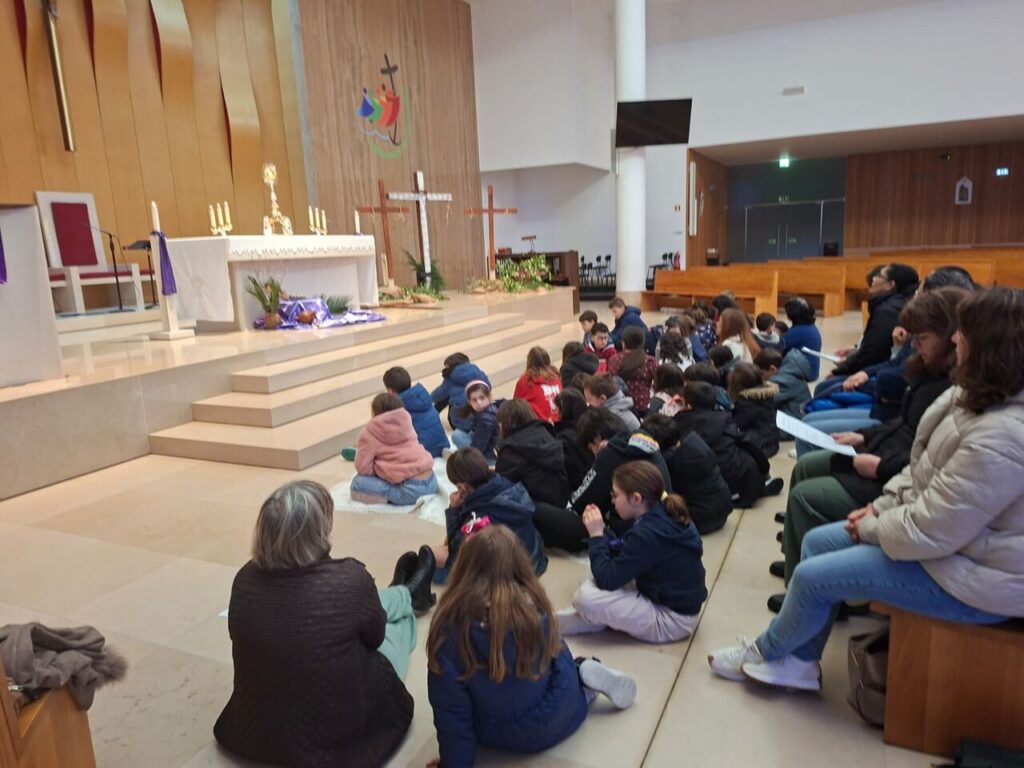 Esta imagem não tem texto alternativo. O nome do ficheiro é: Pousos-Igreja-transforma-se-em-22mosteiro22-nas-24-horas-para-o-Senhor.jpg