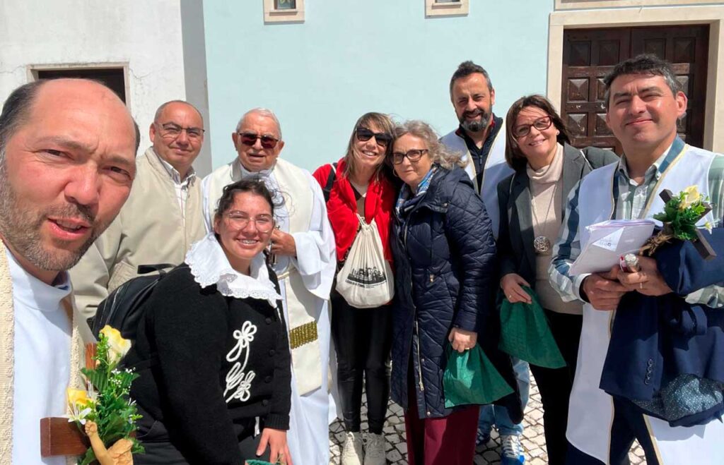 Esta imagem não tem texto alternativo. O nome do ficheiro é: Pousos-A-alegria-da-ressurreicao-bateu-a-nossa-porta.jpg