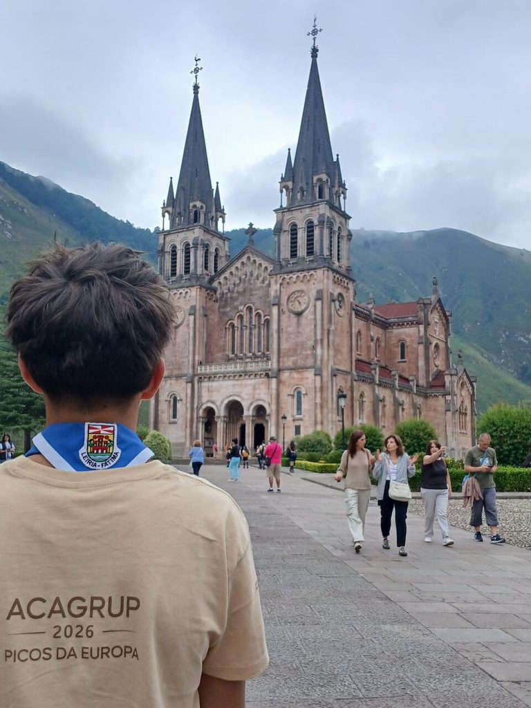 Esta imagem não tem texto alternativo. O nome do ficheiro é: Agrupamento-1077-Monte-Real-celebra-30-anos-com-aventura-nos-Picos-da-Europa.jpg