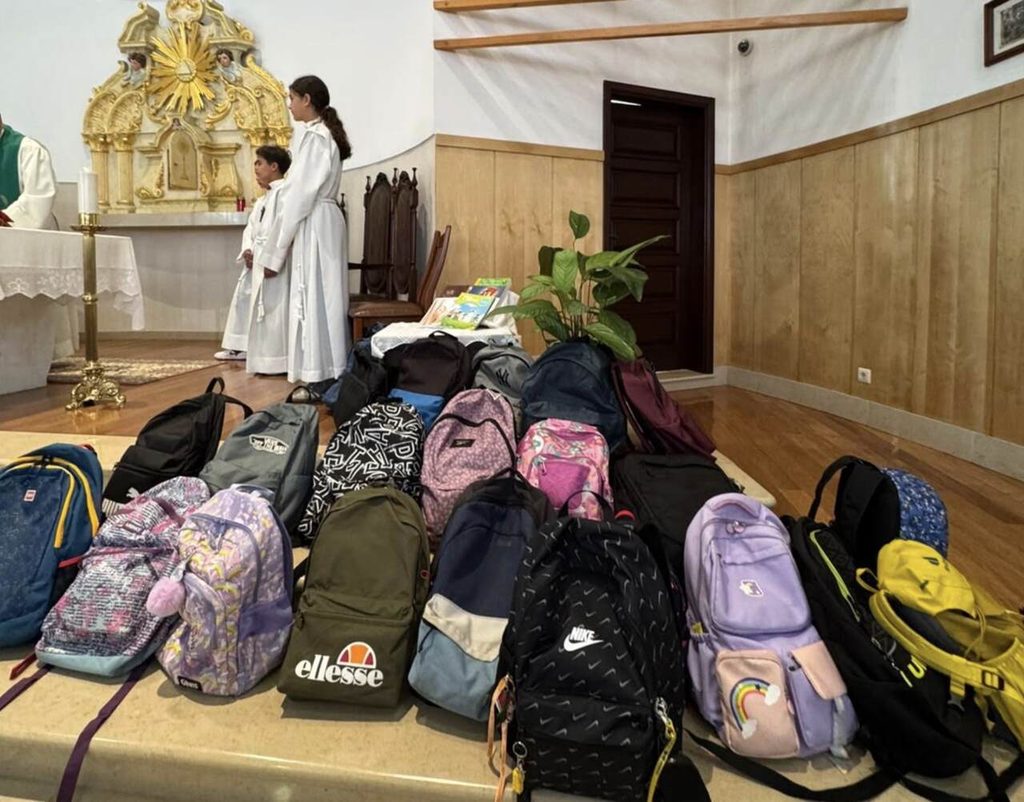 Imagem actual: Centro Catequético de São Guilherme promove Bênção das Mochilas