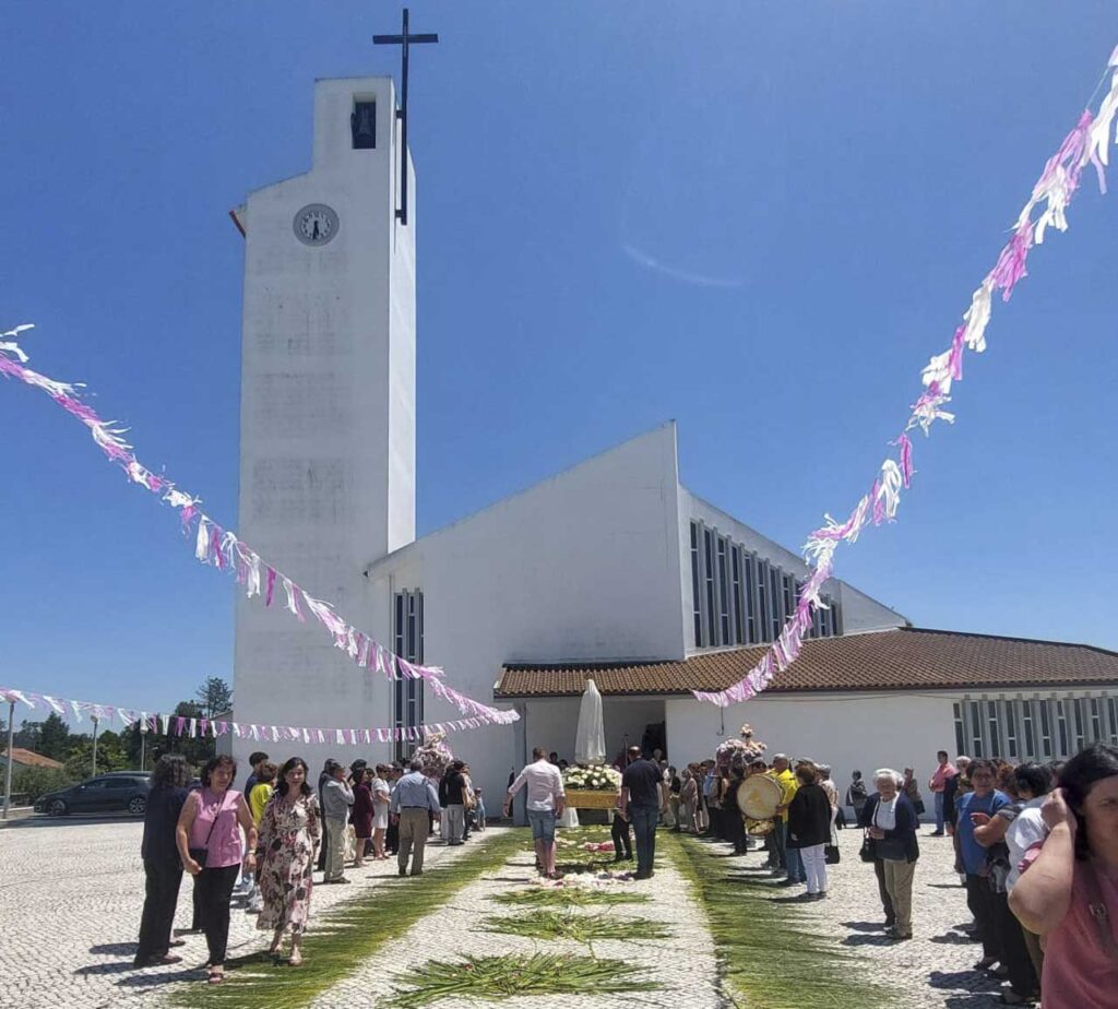 Esta imagem não tem texto alternativo. O nome do ficheiro é: Ribeira-do-Farrio-celebrou-a-padroeira.jpg